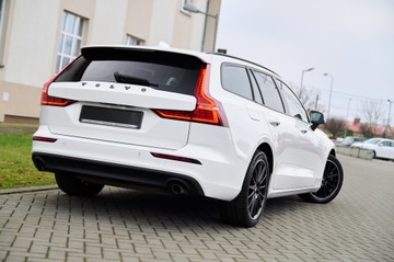 Volvo V60 II  2022 V60 __SUPER PEDANTYCZNY STAN__KUBEŁKOWE FOTELE, zdjęcie 3