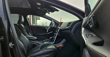 Volvo V40 II Hatchback Facelifting 1.5 T3 152KM 2019 Volvo V40 152Ps.Bezyna Automat R Design Full Led Navi Skora Alcantara 2019, zdjęcie 6