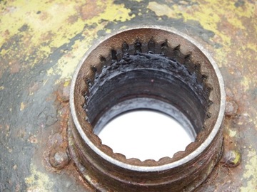 ORYGINALNY URZYWANY PIASTA/BĘBEN KOŁA PÓŁBĘBEN M-72