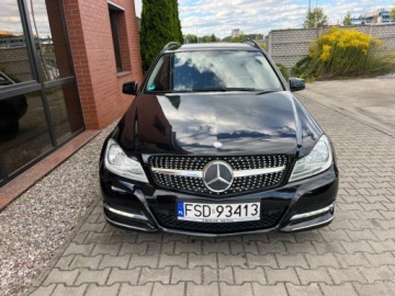 Mercedes Klasa C W204 Kombi T204 1.6 180 K BlueEFFICIENCY 156KM 2012 Mercedes-Benz Klasa C 1.6 benzyna 156 KM 6 biegow zarej w PL zadbany mo, zdjęcie 4