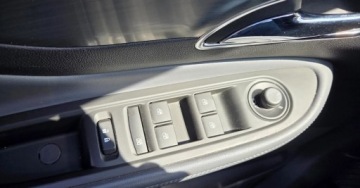 Opel Mokka I SUV 1.4 Turbo ECOTEC 140KM 2015 Opel Mokka CosmoKameraCzujniki126 tys wpisuje na fakturzeOrg.lakier1wlasci, zdjęcie 32