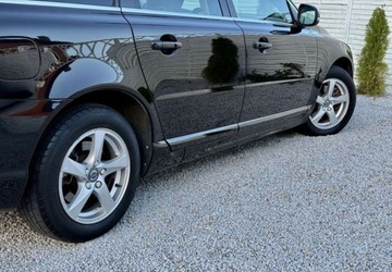 Volvo V70 III Kombi Facelifting 2.0 D2 DRIVE-E 120KM 2016 Volvo V70 Volvo V70 D2 Geartronic Summum 2.0 Diesel 120KM, zdjęcie 27