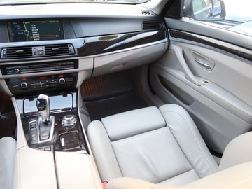BMW Seria 5 F10-F11 Limuzyna 525d 218KM 2011 BMW 5 525d xDrive, 214 KM, 4X4, Automat, Skóra, zdjęcie 7