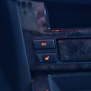 BMW Seria 5 E60 Touring 520 i 170KM 2008 BMW 520 Seria 5 520i Edition Sport 170KM Manual, zdjęcie 35