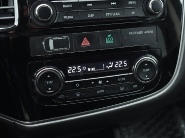 Mitsubishi Outlander III SUV Facelifting 2015 2.0 MIVEC 150KM 2016 Mitsubishi Outlander 2.0, Salon Polska, zdjęcie 12
