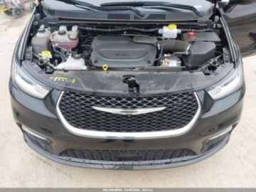 Chrysler Pacifica II 2024 Chrysler Pacifica Hybrid Select 2024 3.6 Hybryda 287KM, zdjęcie 8