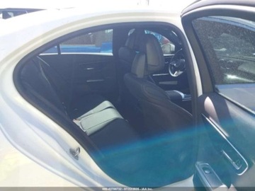 Mercedes Klasa C W206 2025 Mercedes-Benz Klasa C 2025 Mercedes-Benz C-Class C 300 Sedan 2.0 Benzyna, zdjęcie 7