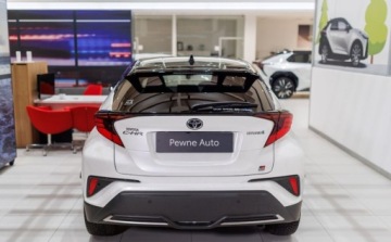 Toyota C-HR I Crossover Facelifting 2.0 Hybrid Dynamic Force 184KM 2023 Toyota C-HR 2.0 Hybrid GR Sport 2.0 Hybryda 184KM, zdjęcie 3