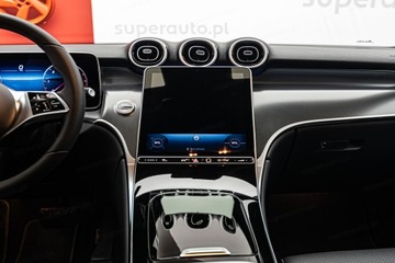 Mercedes GLC C254/X254 Coupe 2.0 220d 197KM 2025 GLC Coupe 220 d 4-Matic Avantgarde 2.0 (197KM) 2025, zdjęcie 7