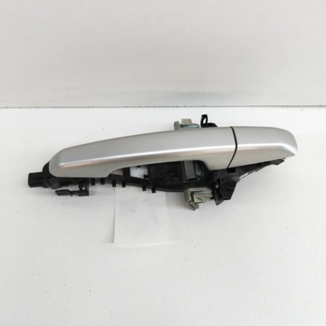 JAGUAR F-PACE 2020 PRAVÁ STRANA KLIKA VNĚJŠÍ DVEŘE ZADNÍCH