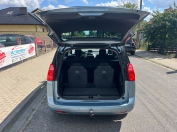Peugeot 5008 I Minivan 1.6 HDi FAP 110KM 2011 Peugeot 5008 AUTOMAT NAWIGACJA KLIMATYZACJA PARKTRONIC TEMPOMAT PANORAMA D, zdjęcie 17