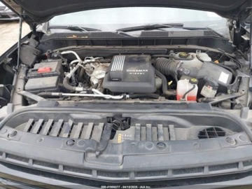 Chevrolet Silverado II 2021 Chevrolet Silverado 1500 Crew Cab 147 RST 2021 3.0l 3.0 Diesel 277KM, zdjęcie 8