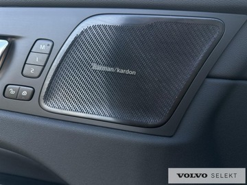 Volvo XC60 II 2024 Volvo XC 60 XC60 B5 B AWD Ultra Black Edition aut,, zdjęcie 19