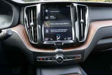 Volvo XC60 II 2020 Volvo XC 60 T8 AWD Plug-In Tempomat Kamera SalonPL Panorama FV23, zdjęcie 15