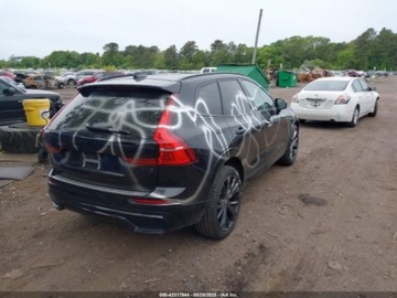 Volvo XC60 II 2024 Volvo XC 60 Ultimate Black Edition 2024 2.0l 2.0 Benzyna 247KM, zdjęcie 5