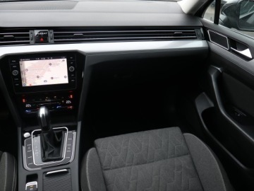 Volkswagen Passat B8 Variant Facelifting 2.0 TDI SCR 150KM 2022 VW Passat 2.0 TDI, Salon Polska, 1. Właściciel, zdjęcie 7