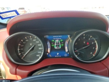 Maserati Levante 2017 Maserati Levante S Luxury 2017 3.0l 3.0 Benzyna 424KM, zdjęcie 9