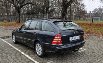 Mercedes Klasa C W203 Kombi T203 1.8 (C 180 Kompressor) 143KM 2005 Mercedes-Benz Klasa C 2005 r. 1,8 Automat Lift 1.8 Benzyna 143KM, zdjęcie 2