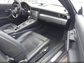 Porsche 911 991 GTS Coupe Facelifting 3.0 450KM 2017 Porsche 911 Carrera S 2017 3.0l 3.0 Benzyna 450KM, zdjęcie 9
