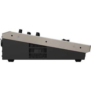 Roland VR-120HD — AV-микшер с прямым потоковым вещанием