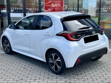 Toyota Yaris IV Hatchback Facelifting 1.5 Hybrid Dynamic Force 116KM 2026 Od ręki - Style 1.5 Hybrid 116KM | Podgrzewane fotele!, zdjęcie 2