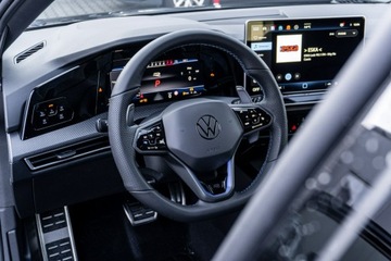 Volkswagen Golf VIII R Facelifting 2.0 TSI 333KM 2025 Volkswagen Golf Variant R 2.0 TSI 4Motion 333 KM, zdjęcie 11