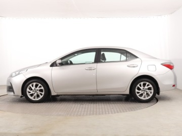 Toyota Corolla XI Sedan Facelifting 1,6 Valvematic 132KM 2017 Toyota Corolla 1.6 Valvematic, Salon Polska, zdjęcie 2