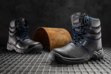 Сапоги высокие защитные ZORGE S1P SRC 44 Hoegert