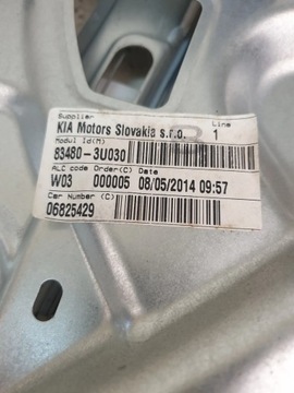 KIA SPORTAGE 3 III ZVEDÁK OKNO ZADNÍ PRAVÉ Z MOTORKEM 83480-3U030
