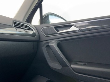 Volkswagen Tiguan II SUV Facelifting 2.0 TDI 200KM 2021 Volkswagen Tiguan 2.0 Diesel 200KM, zdjęcie 33