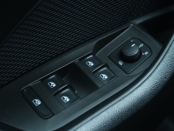 Skoda Octavia III Kombi Facelifting 2.0 TDI 150KM 2020 Skoda Octavia 2.0 TDI, Salon Polska, zdjęcie 17