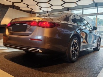 Mercedes Klasa E W214 Sedan 2.0 220d 197KM 2024 220 d 4-Matic Avantgarde Sedan 2.0 (197KM) 2024, zdjęcie 2