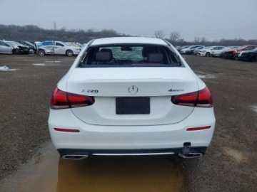 Mercedes Klasa A W177/V177 2022 Mercedes-Benz Klasa A 2022 MERCEDES-BENZ A 220 4MATIC 2.0 Benzyna 188KM, zdjęcie 5