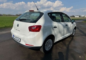 Seat Ibiza IV Hatchback 5d 1.4 MPI 85KM 2010 Seat Ibiza 1.4 Benzyna 86KM, zdjęcie 4