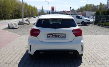 Mercedes Klasa A W176 Hatchback 5d Facelifting 200 d 136KM 2015 Mercedes-Benz Klasa A 200CDI 136KM AMG Line Niski przebieg Biksenon Skora, zdjęcie 5