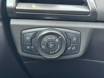 Ford Mondeo V Kombi Facelifting 2.0 EcoBlue 150KM 2021 Ford Mondeo 2.0 EcoBlue 150KM 2021 Titanium, zdjęcie 11