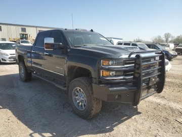 Chevrolet Silverado II 2018 Chevrolet Silverado K2500 Heavy Duty LTZ 2018 6.6l 6.6 Diesel 445KM, zdjęcie 4