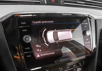 Volkswagen Passat B8 Variant Facelifting 2.0 TDI SCR 200KM 2023 Volkswagen Passat 2.0TDI 200KM Business DSG, Nawigacja Satelitarna, Podgrz, zdjęcie 17