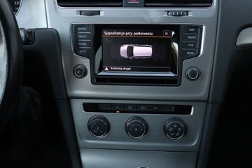 Volkswagen Golf VII Variant 1.6 TDI CR DPF BlueMotion Technology 105KM 2014 VW Golf 1.6 TDI, Salon Polska, Serwis ASO, Navi, zdjęcie 12