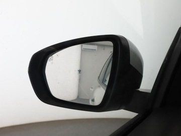 Peugeot 3008 II Crossover 1.5 BlueHDI 130KM 2018 Peugeot 3008 Automat Virtual Navi Kamera cofania, zdjęcie 38