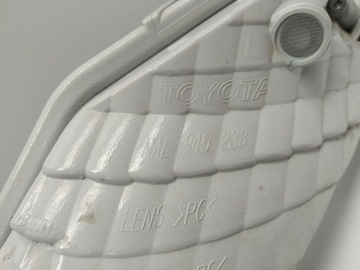 15R- TOYOTA CAMRY SMĚROVKA PRAVÝ NÁRAZNÍKU PŘEDNÍ OM NAL945233 SMĚR