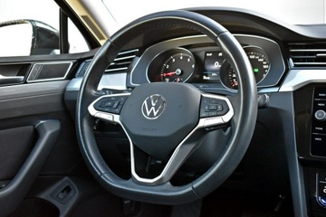 Volkswagen Passat B8 Variant Facelifting 1.5 TSI EVO 150KM 2023 Volkswagen Passat Bezwypadkowy / Salon Polska /, zdjęcie 17