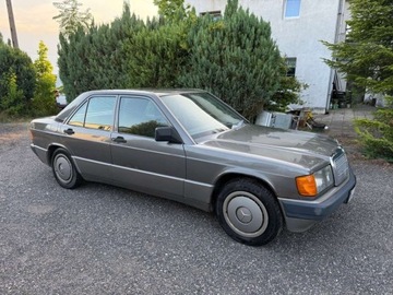 Mercedes 190 2.0 E 118KM 1989 Mercedes-Benz W201 (190) Unikatowy Mercedes 190 2.0 Benzyna Automat Szyber, zdjęcie 3