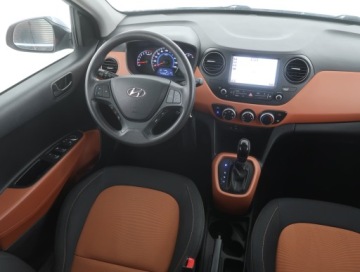 Hyundai i10 II Hatchback Facelifting 1.0 Kappa 66KM 2018 Hyundai i10 1.0, Automat, Navi, Klima, Parktronic, zdjęcie 6