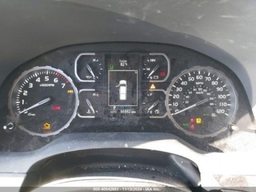 Toyota Tundra II 2021 Toyota Tundra 2021r., SR5, od ubezpieczalni 5.7 Benzyna 381KM, zdjęcie 10