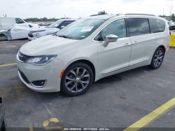 Chrysler Pacifica II 2017 Chrysler Pacifica Chrysler Pacifica 4dr Wgn Touring-L Plus 3.6 Benzyna, zdjęcie 1