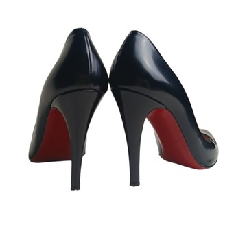 SZPILKI CHRISTIAN LOUBOUTIN