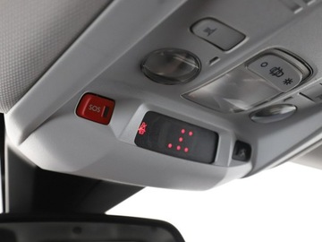 Peugeot 5008 II Crossover 1.6 BlueHDI 120KM 2017 Peugeot 5008 GRATIS! Pakiet Serwisowy o wartości, zdjęcie 39