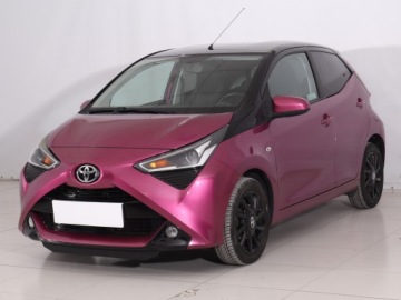 Toyota Aygo II Hatchback 3d Facelifting 1.0 VVT-i 72KM 2018 Toyota Aygo 1.0 VVT-i, Salon Polska, Klima, zdjęcie 1