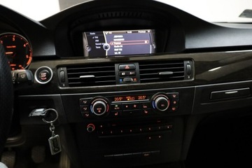BMW Seria 3 E90-91-92-93 Touring E91 2.0 318d 143KM 2011 BMW 318 Podgrzewane fotele*Jasne skóry*Klima, zdjęcie 13